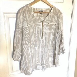 JM Collection Linen Blend Beige White Abstract Print Zip Neck Blouse Large